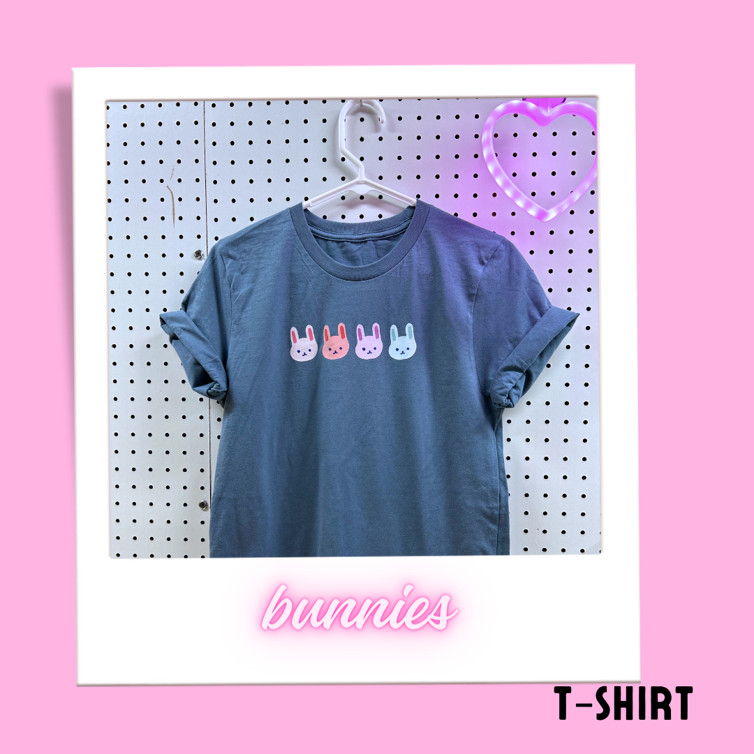 Short sleeve T-shirt -bunnies